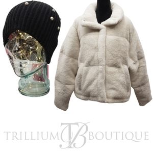 BUNDLE Abercrombie Puffer Jacket XL/KATE SPADE NEW YORK Pearl Embellished Beanie